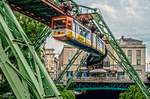 Schwebebahn Wuppertal in Elberfeld am Hauptbahnhof, Juni 2012