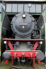 schon leicht angestaubt steht die 41 024 im Museums-Bw Darmstadt-Kranichstein 2008 