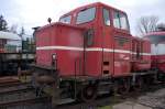 VL 11 der Gelnhuser Kreisbahnen, auf Bundesbahn zugelassen (siehe Anschrift), als Verschublok fr eine besondere 103... (Feb. 2009).