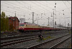 DB Museum 101 001-6  RHEINGOLD  mit dem Sonderzug DZ 13400 Steinbach - Cottbus am 21.10.2026 in W�rzburg Hbf.
