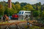 DB 212 007-9 & Transrapid 07  Max Bögl  im Eisenbahnmuseum Bochum Dahlhausen, September 2024. Über den Zaun fotografiert!