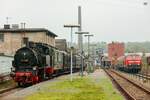 74 1192 & MZE 218 451-3 mit Rheingoldwaggons im Eisenbahnmuseum Bochum Dahlhausen, April 2025.