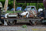 Im Bild ein kurzer Flachwagen, welche Mitte April 2026 im Eisenbahnmuseum Bochum abgestellt war.
