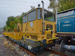 Ein Schwerkleinwagen (53-0676) auf dem Gelände des Bochumer Eisenbahnmuseums.