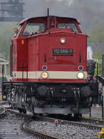 Die Diesellokomotive 112 565-7 Anfang Mai 2017 im Eisenbahnmuseum Bochum.