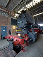 Die Dampflokomotive 053 075-8 Anfang Mai 2017 im Eisenbahnmuseum Bochum.