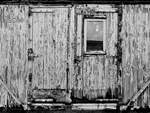 Im Bild die vor sich hinrottenden Türen eines 1943 in Wismar gebauten Kühlwagens (Tnhs 31, 510 234 Hamburg).