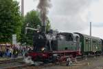 Die Lok VIII der Hespertalbahn pendelte den ganzen Tag zwischen Eisenbahnmuseum und Bahnhof Dahlhausen zum Dampftag am 18.9.2010. Gleich darf sie mal ihren Durst stillen...