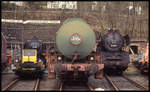 Eisenbahnmuseum Dieringhausen am 24.3.1994: Dampfspeicherlok Käthe neben Dampflok 503680