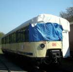 Verpackt: Gleichstrom-Triebwagen der Hamburger S-Bahn-Baureihe 471, im späten DB-Design beige/ozeanblau.