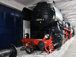 Die bei Henschel in Kassel gebaute Dampflokomotive 52 8190-2 erblickte 1944 als 52 2887 das Licht der Welt und wurde 1967 im Raw Stendal gemäß DDR-Sprachgebrauch rekonstruktiert.
