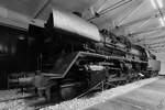 Die 1941 bei Krauss-Maffei gebaute Dampflokomotive 50 877 wurde 1962 im Raw Stendal gemäß DDR-Sprachgebrauch rekonstruktiert und in 50 3703-1 umgezeichnet. (November 2022)