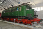 Die Elektrolokomotive 244 139-2 ist im Oldtimermuseum Prora ausgestellt. (April 2019)