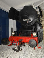 Die Dampflokomotive 52 8190-2 ist im Oldtimermuseum Prora ausgestellt.