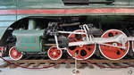 Dampfzylinder und Treibgestänge der Breitspur-Dampflokomotive P36-0123 im Oldtimermuseum Prora.