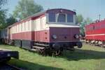 der AT_581/582 mit der vorderen fertigen Hälfte im Eisenbahnmuseum Weimar, fotografiert im Mai 2005