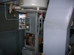 Im Maschinenraum der E44 001, zusehn oben der l-Hauptschalter (die serien E44 hat einen Expansionshauptschalter),  und rechts ein Luftschacht.
Aufgenommen am 15.9.2007 in Frth