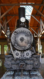 Die Typ IIIc5-Zahnrad-Dampflokomotive 97-019 der JŽ stammt aus dem Jahr 1908. Sie ist in der Lokwelt Freilassing ausgestellt. (August 2020)