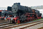 DR-Rekodampflok 52 8121 der EFB am 27.03.2005 im Eisenbahnmuseum Siegen.