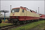 Am 3.10.2026 besuchte ich das Eisenbahn Museum in Weimar und traf dort auf die Vorserien Elektrolok 120005-4, die dort derzeit im Freigel�nde steht.
