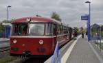 Schnerlinde, 01.10.10, der VT 95 der BEF unterwgs nach Bln-Lichtenberg zum Fest
 175 Jahre deutsche Eisenbahn . In Schnerlinde wartet er auf Kreuzung mit der NEB. 