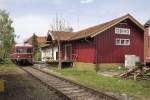 VT 103 der CLB fährt am 21.04.2014 als Ostersonderzug aus dem Bahnhof Obing nach Bad Endorf aus.