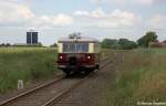 Der T41 des DEV aus Bruchhausen-Vilsen ist bei Gro Ippener auf dem Weg nach Harpstedt. Aufgenommen am 10.06.12