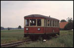 DEV Triebwagen T 42 fährt hier am 19.6.1994 in Bruchhausen Vilsen ein.