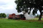 Lok Franzburg in Bruchhausen-Vilsen mit Gz. Interessant der Rollbockwagen. 2.08.09