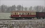 Weihnachtsfahrt des Kanderli.

VT 3 der Kandertalbahn mit dem Museumszug bei Rümmingen. Dezember 2022. 