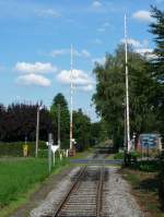 Schluff-Trasse, Bahnbergang bei Hls (5.9.2010), aufgenommen aus dem letzten Wagen.