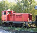 Am 3 Oktober 2010 gab es Sonderzge der Losheimer Museumseisenbahner auf der Niedtalbahn zwischen Dillingen/Saar und Niedaltdorf. Da man in Niedaltdorf nicht umsetzen kann wurde im Sandwich gefahren. Dampflok Merzig (Henschel ex. Saarberg 26) und Lok 51, eine Jung Diesellokomotive der ehemaligen Merzig-Bschfelder Eisenbahn bespannten den Zug.
Zugkreuzung in Hemmersdorf - KBS 687