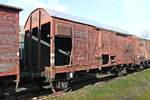Blick auf einen Güterwagen der Gattung Gmhs 30  mit der Betriebsnummer 236 498, als dieser am Nachmittag des 23.03.2019 im Museumsbahnhof von Bad Bederkesa abgestellt stand.