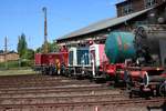 Museumseisenbahn Hanau 212 062-4, Köf2 323 xxx, V60 447, 212 001-2 und 360 775-1 am 05.05.18 beim Lokschuppenfest in Hanau 