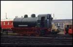 Dampfspeicherlok Krupp Nr. 3777-58, ehemals Lok 2 des Kraftwerk Altbach, steht hier am 2.10.1994 vor dem Lokschuppen der Museumsbahn Hanau e. V.