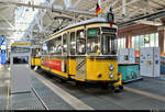 Triebwagen SSB 804 (T2), Baujahr 1957, der Stuttgarter Straßenbahnen AG (SSB) ist im Straßenbahnmuseum Stuttgart ausgestellt.