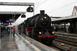 58 311 der UEF steht am 02.10.2022 mit einem Dampfsonderzug nach Germersheim in Schifferstadt zur Abfahrt bereit.
