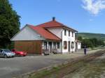 Das Bahnhofgebude von Ftzen. 19.08.06