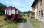 Diese Waggons des (FHWE) sah man am 08.07.16 in Schönheide Ost.