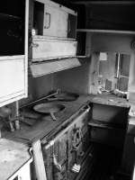 Kalte Kche  -  der Ofen ist schon lange aus    Kche in einem alten Speisewagen in Kranichstein