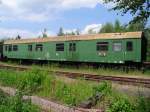 Ein Gepckwagen der ehem. DR (Dg 150) leider mit DB Logo stand am 26.06.10 zum Familientag im SEM-Chemnitz Hilbersdorf. 
