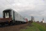 Ein Militrbegleitwagen mit der Aufschrift  Gale , in einem Militrzug Richtung Wiesbaden, bei Erbach (Rheingau); 30.03.2011