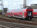 D-DB 50 80 26-81 362-8 DBpza und D-DB 50 80 26-75 148-9 DBpza, am 14.04.2020 in Bremen Hbf,
