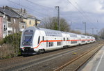 Gegenzug IC 2200 Köln - Norddeich Mole. Es schiebt 146 571. Aufnahme vom 29.3.16 von der S-Bahn-Station Düsseldorf-Oberbilk aus.