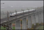 Anfang Oktober fanden auf der Schnellfahrstrecke Hannover – W�rzburg Testfahrten mit einem TALGO ICE-L und der neuen DB-Baureihe 105 statt.