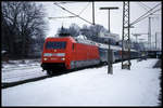 101034 hält hier am 13.2.1999 mit einem Interregio in Richtung Altenbeken im Bahnhof Warburg.