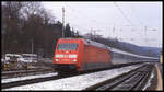 Bahnhof Guntershausen am 26.1.2000: DB 101118-8 fährt um 11.40 Uhr mit einem Interregio in Richtung Gießen durch.