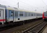 IR-Wagen 22-95 648-7 Bimz 259.8 steht am 17. Februar 2015 im Würzburger Hbf. Er befand sich in einer Wagenüberführung von Hamm/Westf in den Iran.
