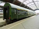 Hbf Leipzig: Der DR-Reisezugwagen Typ-Y/B70 Ame, mit der Betriebsnummer 51 80 19-45 106-2 war am 12.04.2014 in den Sonderzug Dresden-Leipzig-Dresden eingestellt, der aus Anlaß  175 Jahre Ferneisenbahn Leipzig - Dresden  verkehrte.