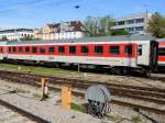 Liegewagen Bvcmz 61805091037-0, harrt in München-Ost weiterer Einsätze; 150508